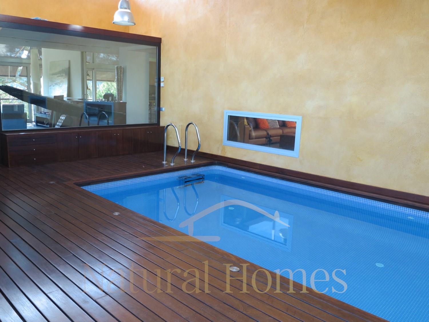 13 Exclusiva torre de diseño en zona residencial en Sant Vicenç de Montalt