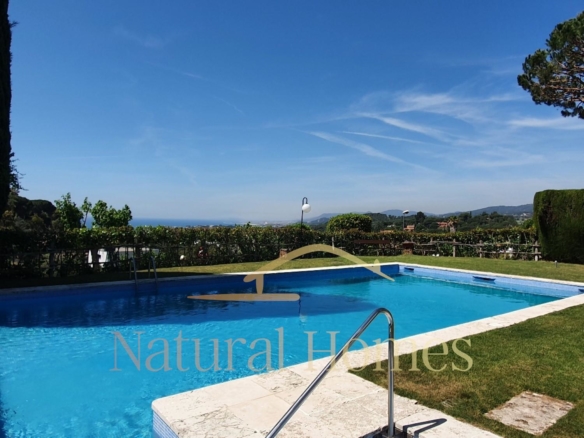 Casa con magníficas vistas y zona comunitaria para alquiler de verano