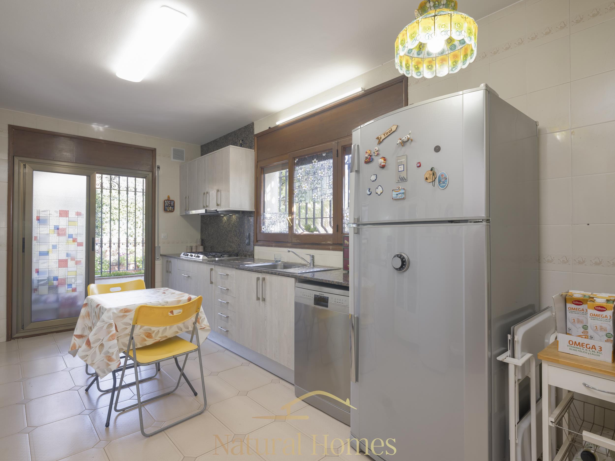 cocina 1 Semi-detached 3-sided house for sale in Vilassar de Dalt