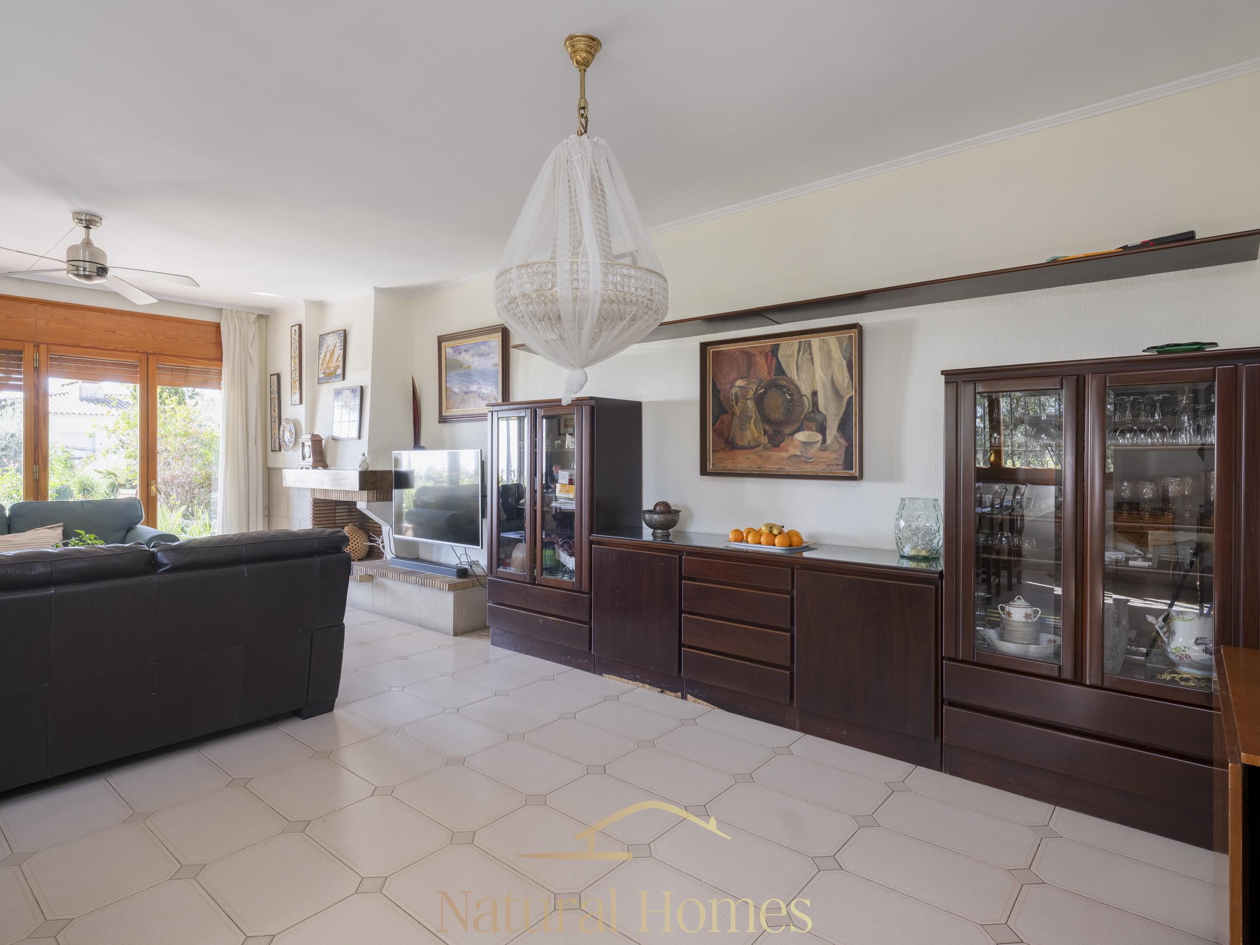 salon comedor 3 Semi-detached 3-sided house for sale in Vilassar de Dalt