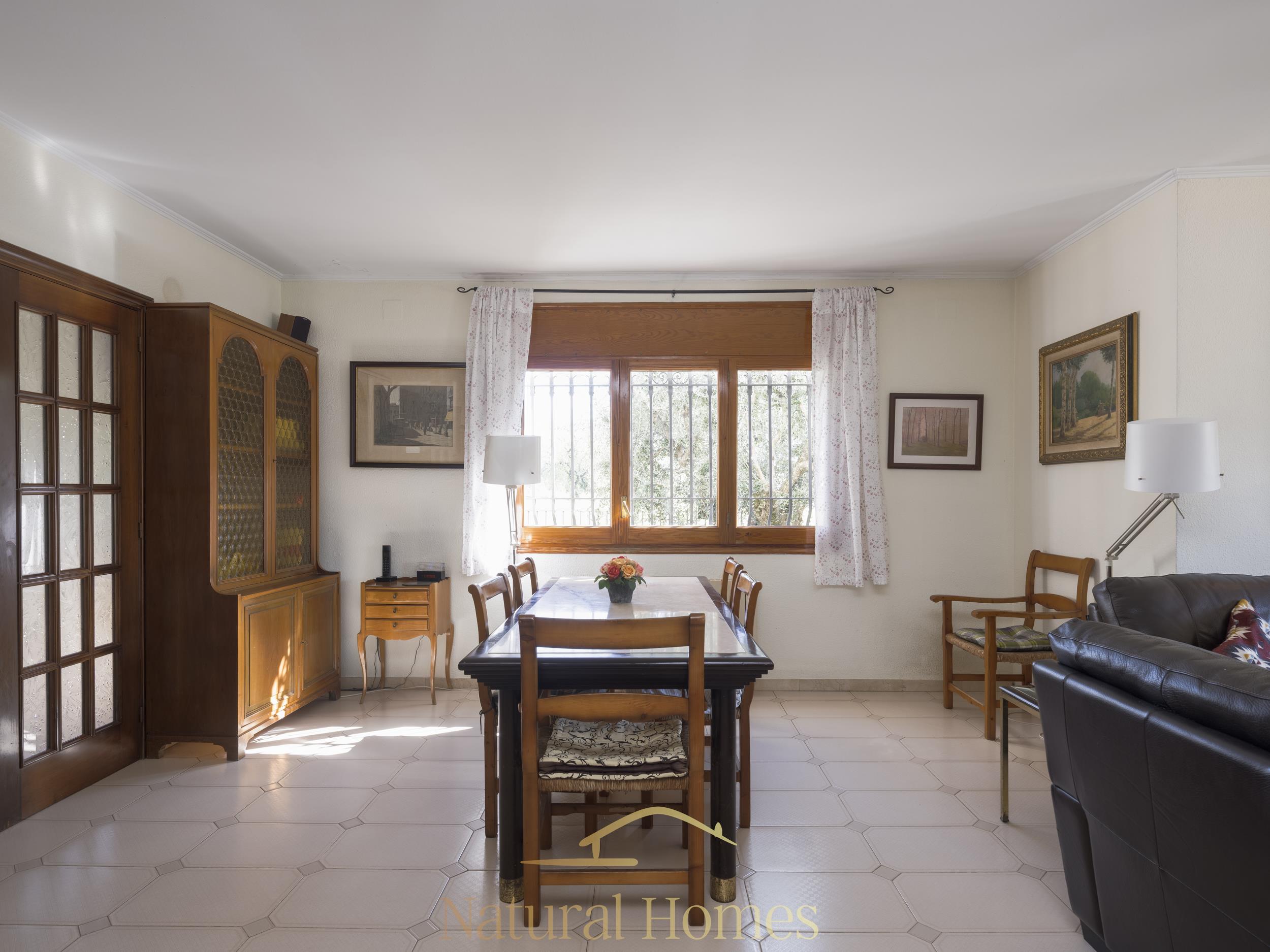 salon comedor 4 Semi-detached 3-sided house for sale in Vilassar de Dalt