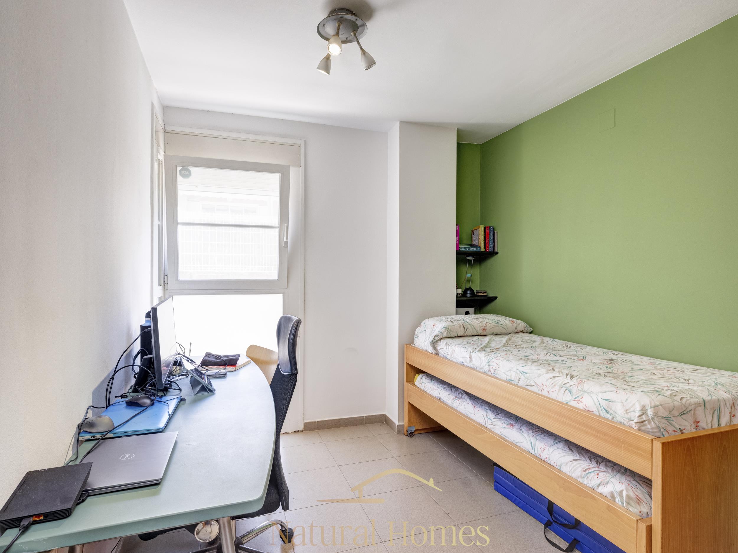 habitació (3) Planta baja con jardín privado y comunitario con piscina cerca de la playa