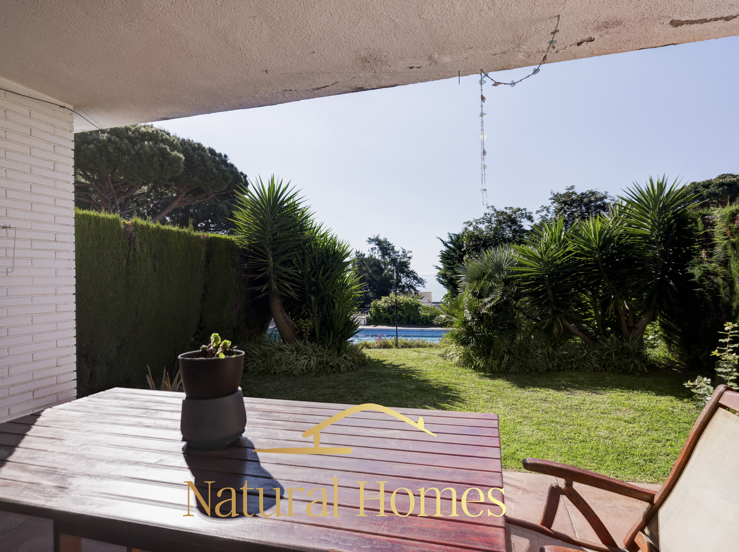 porche (4) Semi-detached house with sea views in Sant Andreu de Llavaneres