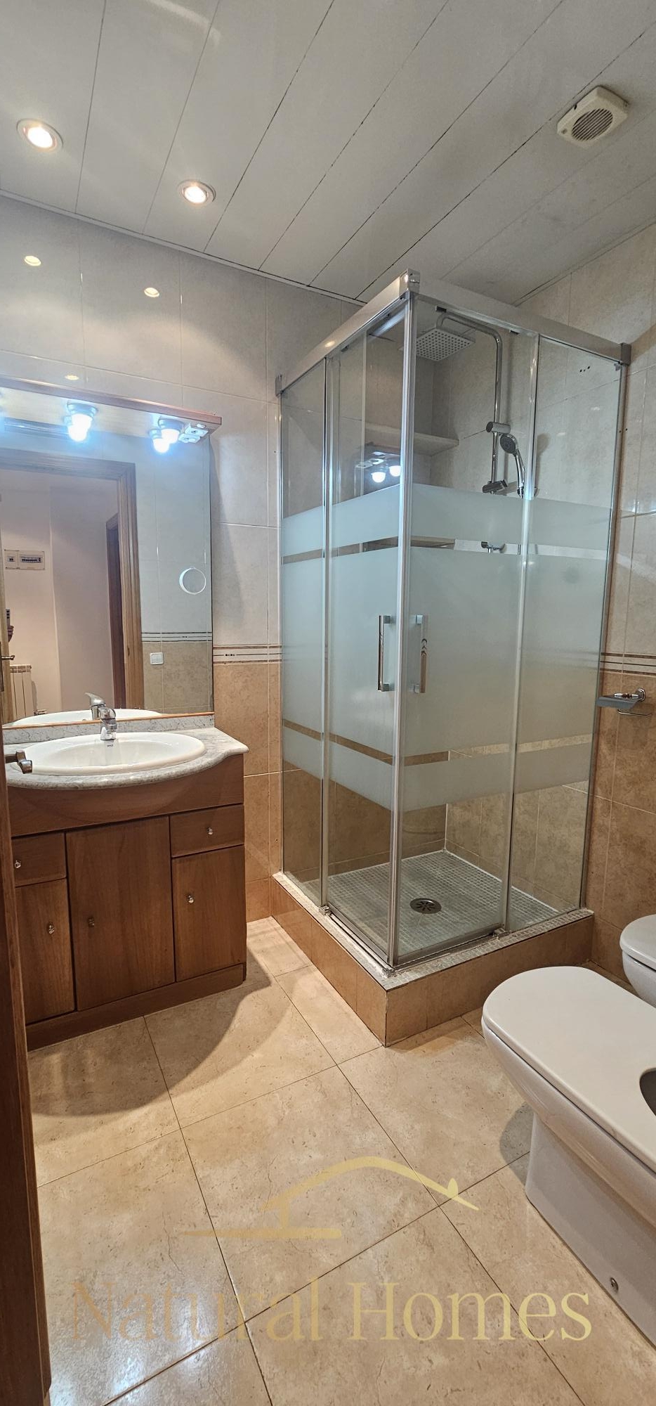 baño Cómoda Planta baja con patio privado en alquiler