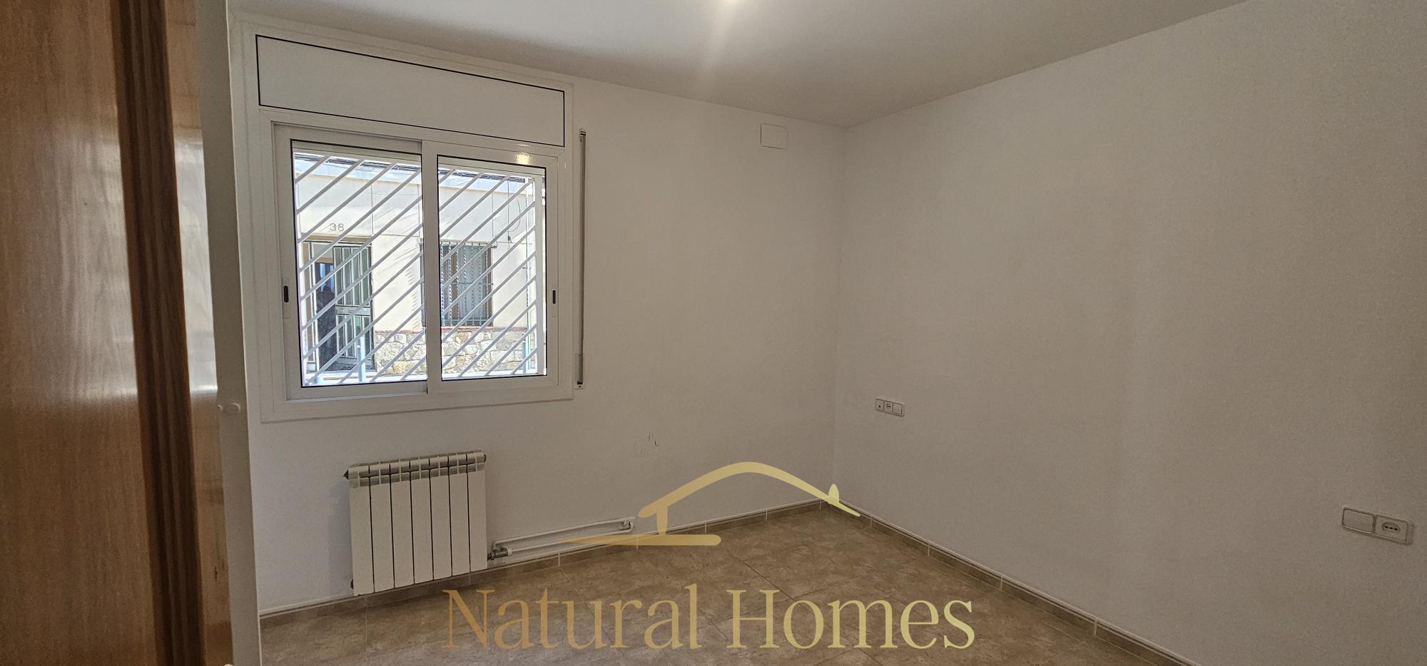 habitación doble Cómoda Planta baja con patio privado en alquiler
