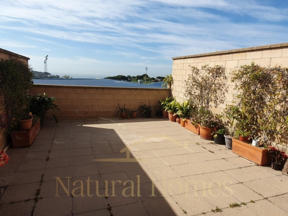 Chalet Adosado con vistas al Mar en el Centro de Sant Vicenç de Montalt