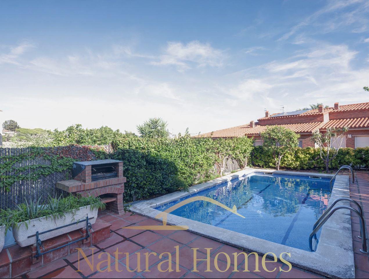 Encantadora casa en venta en Sant Vicenç de Montalt