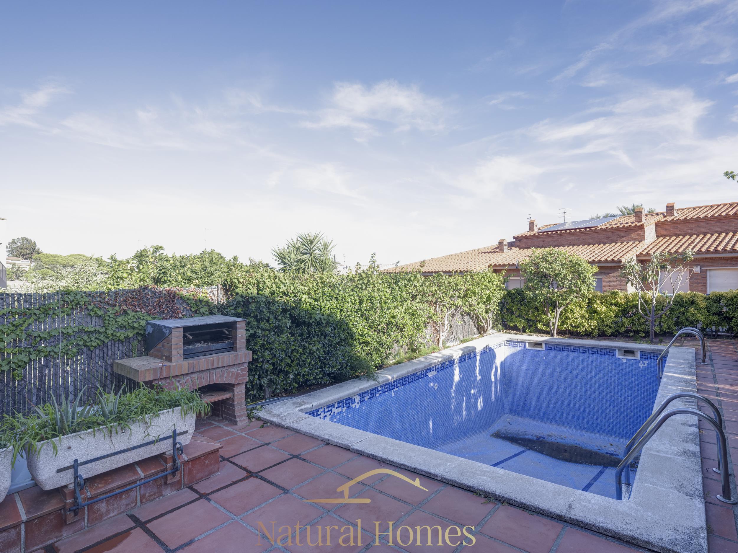Encantadora casa en venta en Sant Vicenç de Montalt