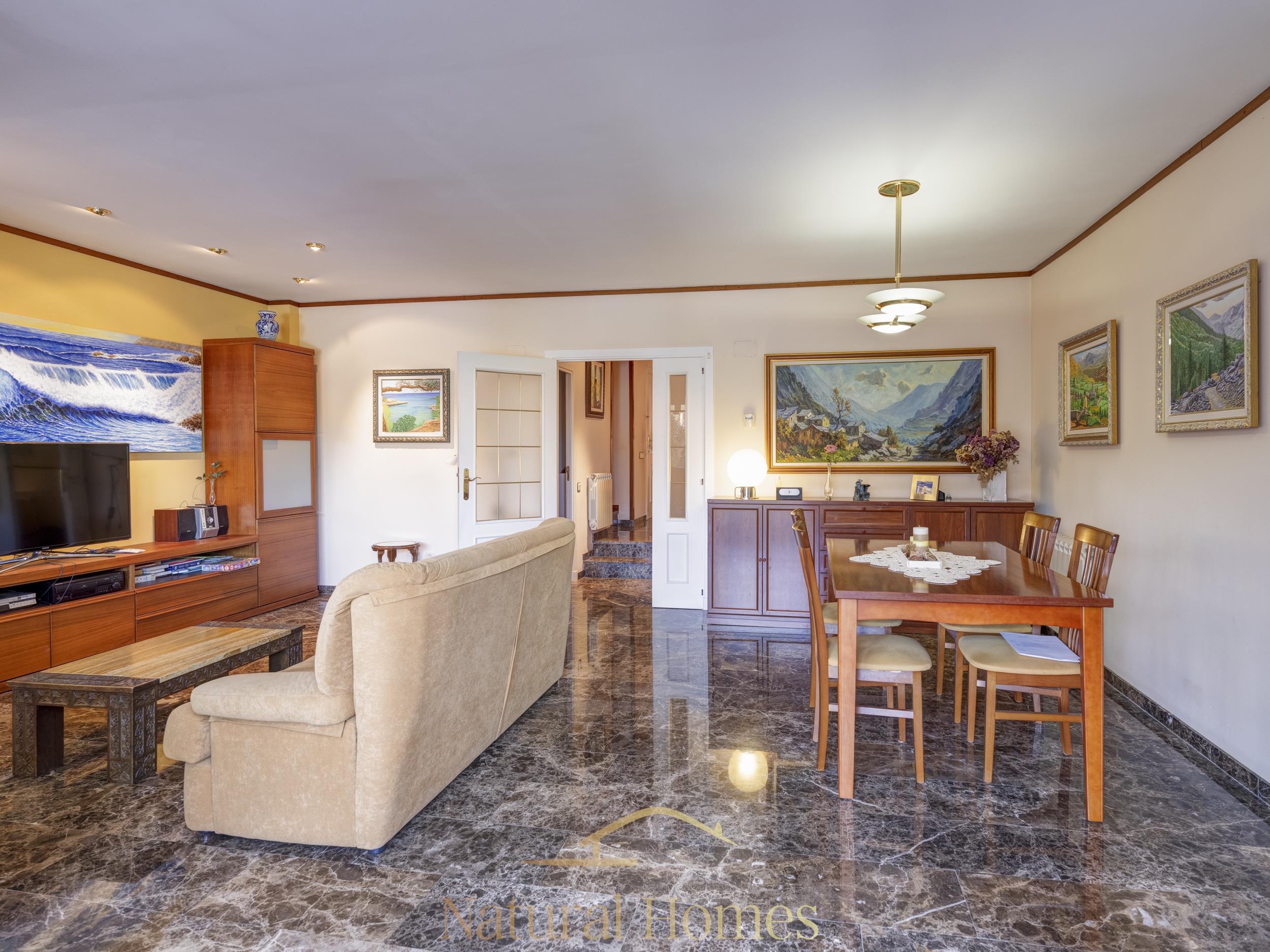 Encantadora casa en venta en Sant Vicenç de Montalt